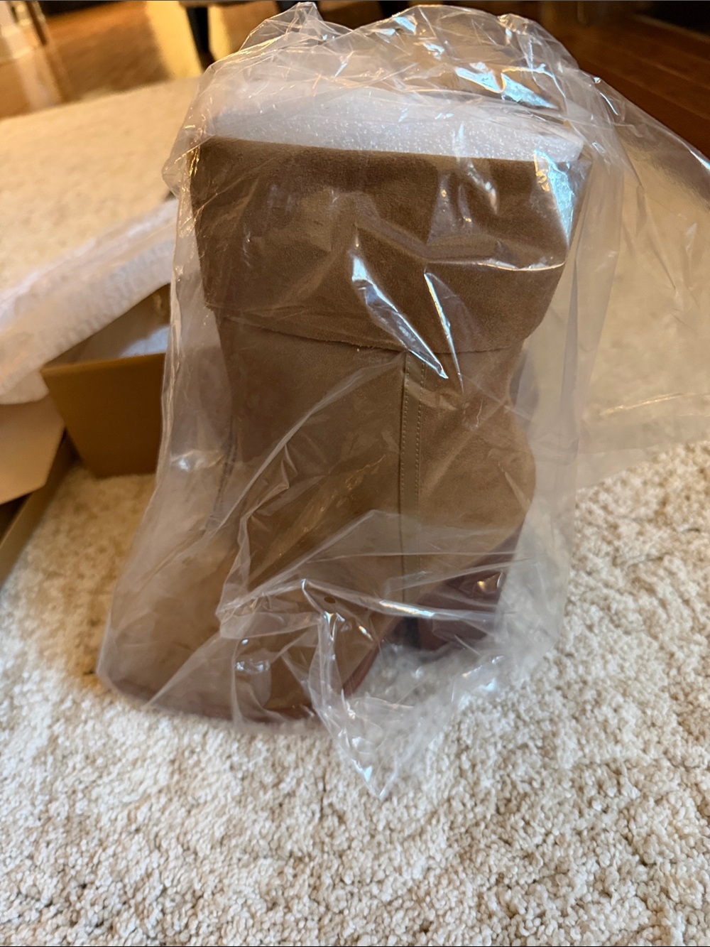 New in Box- Women’s Steve Madden Latasha Tan Suede boots size 8 - Picture 7 of 12